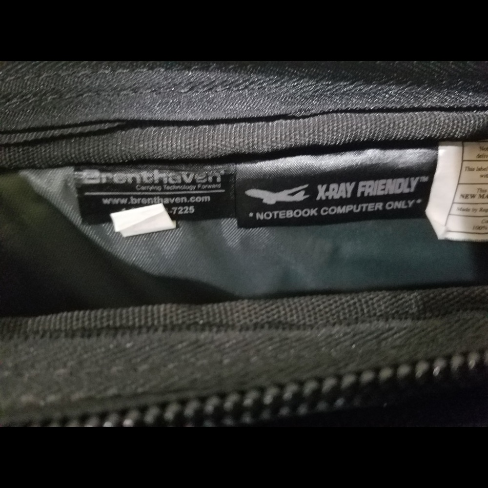 Laptop bag X-ray friendly. Great condition.